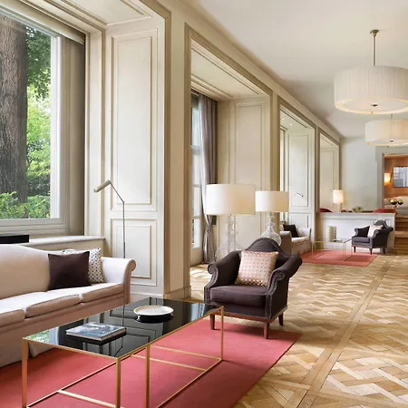 Sina Medici, Autograph Collection Флоренция