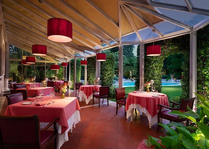 西纳维拉美迪齐傲途格精选酒店 酒店 5*